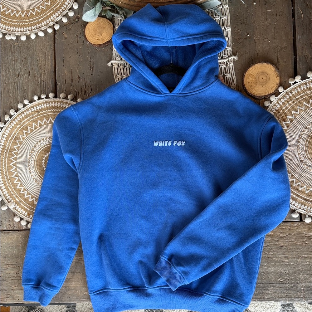 White Fox Boutique Blue Leisure Sweatshirt